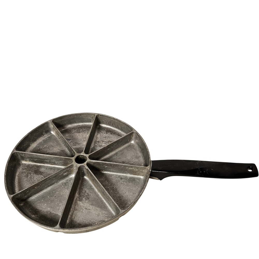 Vintage Northland Aluminum Jon'E Bake‎ Pan 8 Wedge Cornbread Scone  Nordic Ware